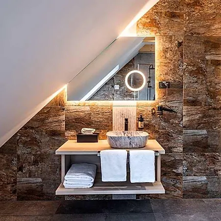 Hotel Julian Alps 3*